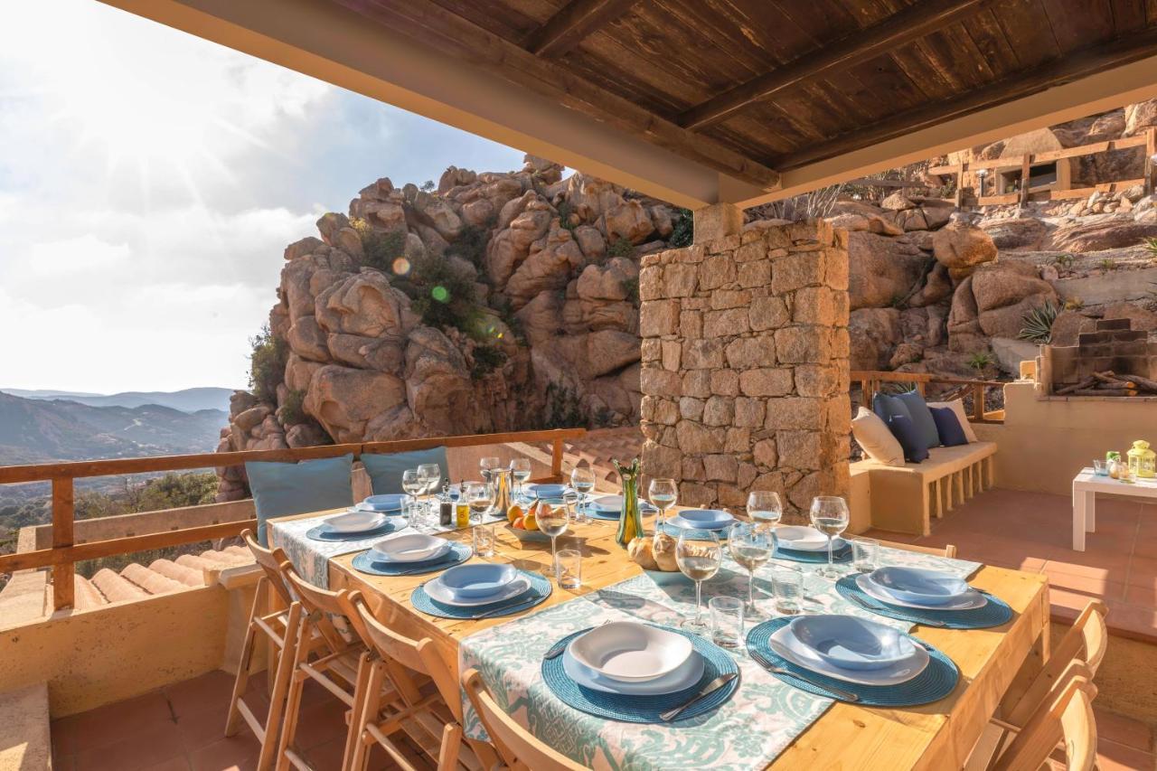 Villa Esmeralda - Free Wifi - With Swimming Pool Costa Paradiso Esterno foto